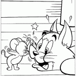 Jerry knocked Tom